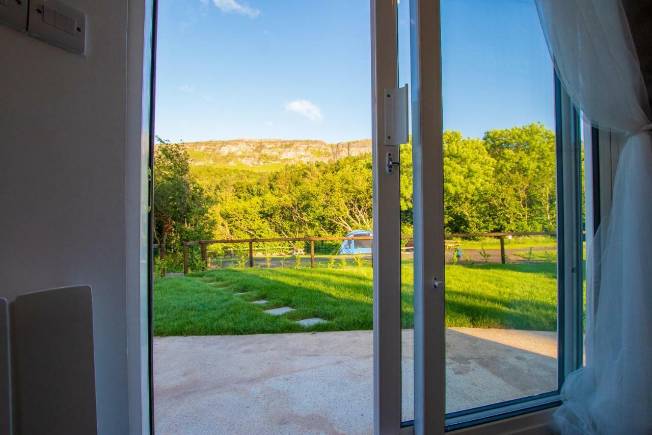 Waterfall Caves Turn-Around-Houses Villa Limavady Exterior photo
